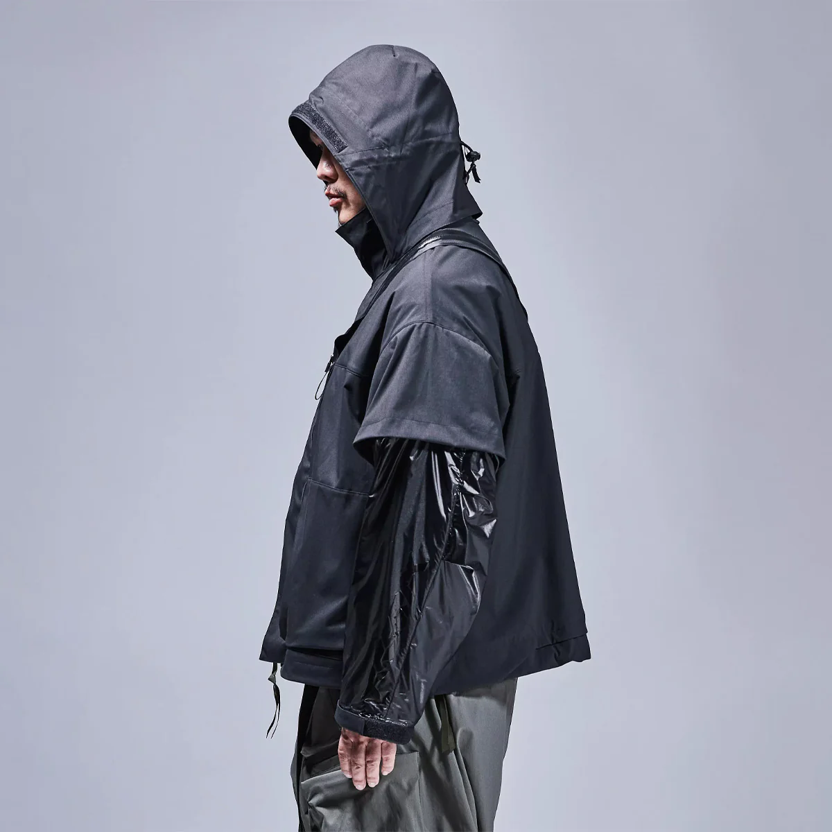 J115K-E 'Black' - Image 4