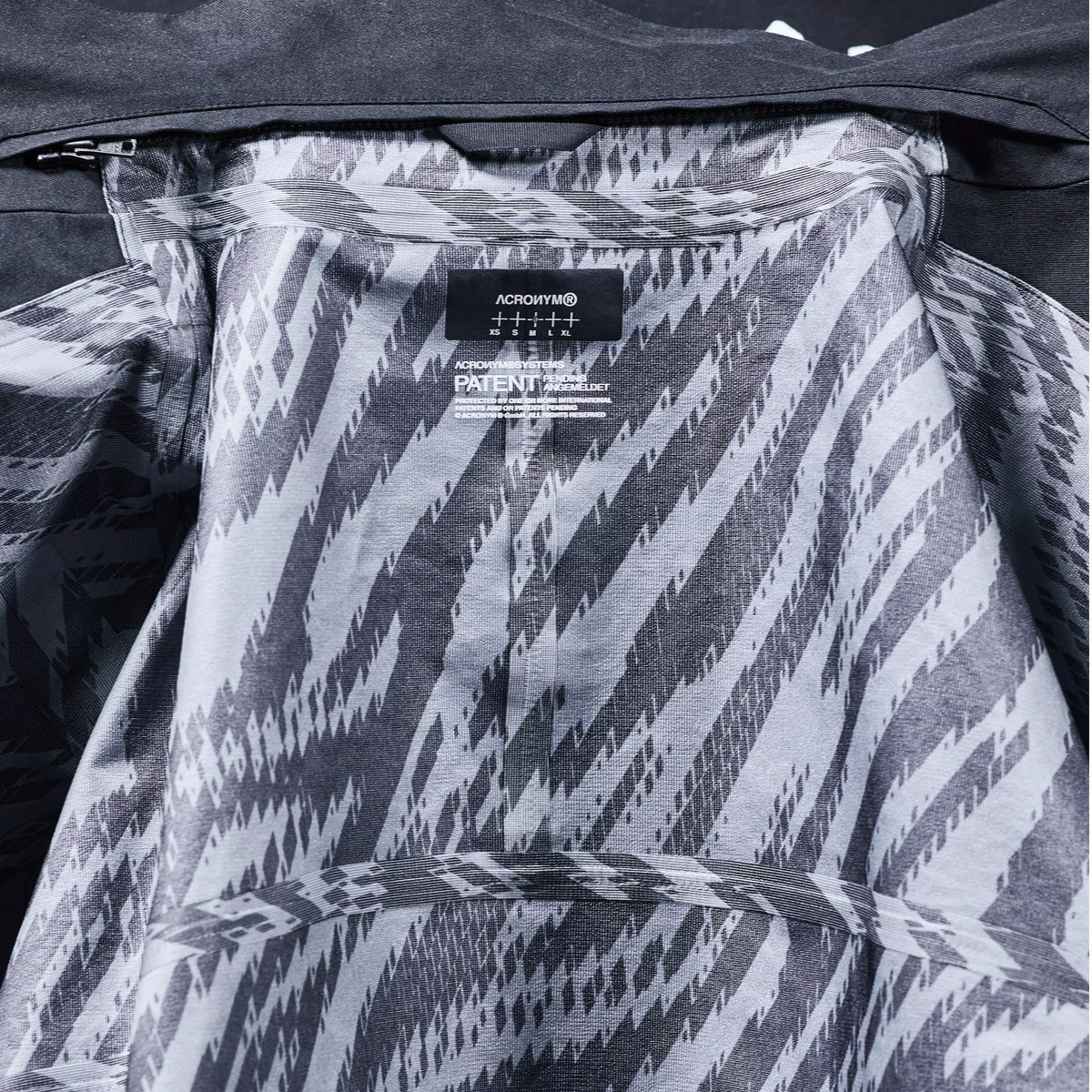J68W-BG 'Black' - Image 21