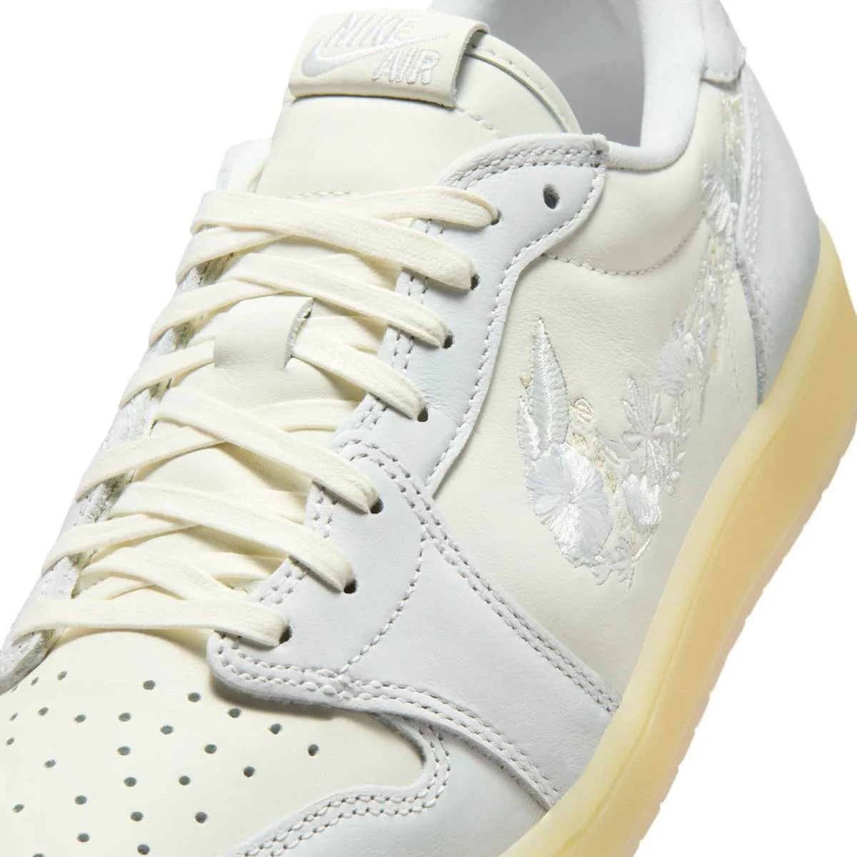 Air Jordan 1 Low OG 'Floral Swoosh' - Image 7
