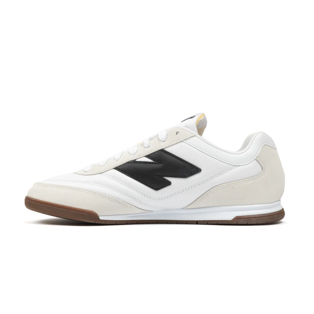 RC42 'White Black' - Image 2