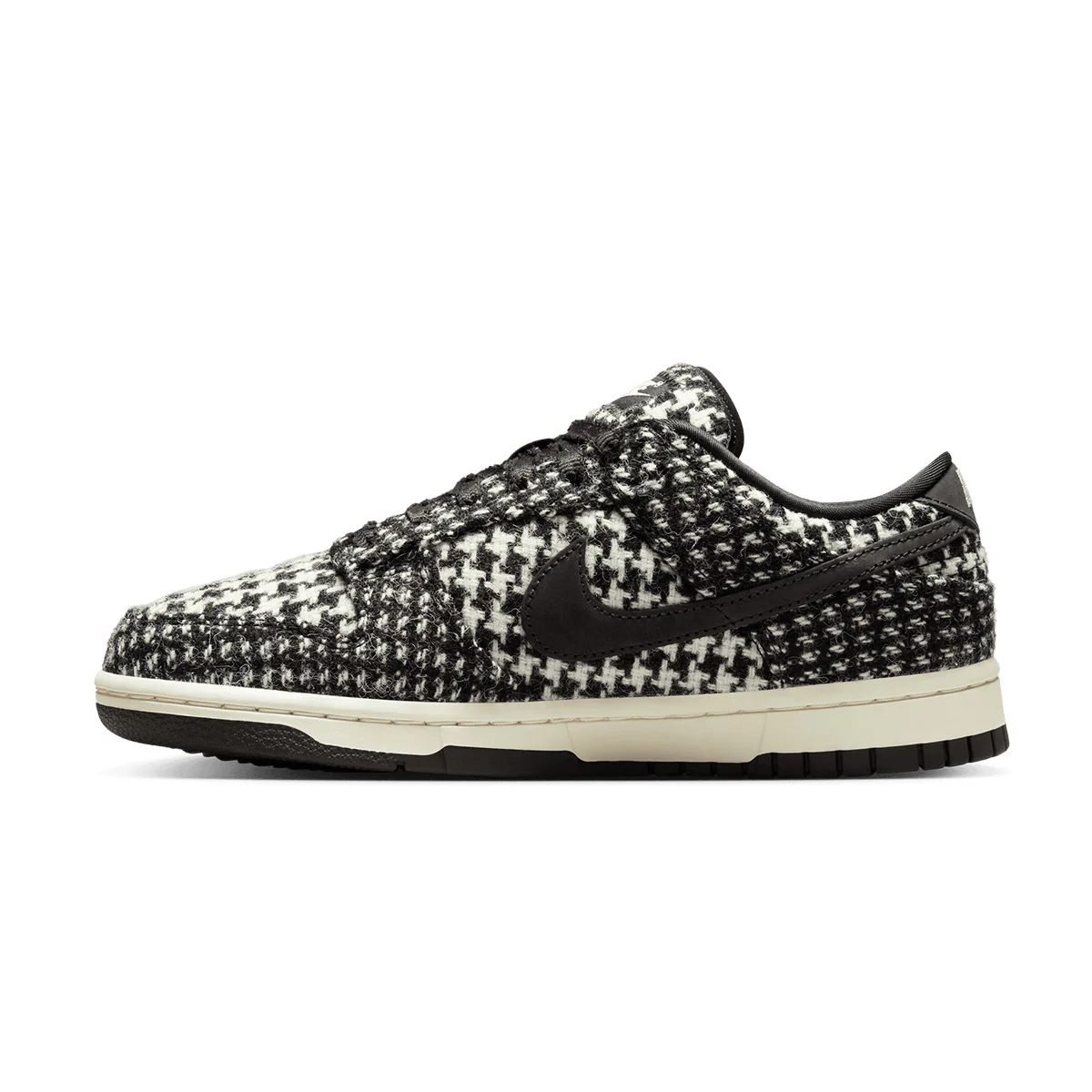 + Harris Tweed Wmns Dunk Low 'Black Phantom' - Image 3