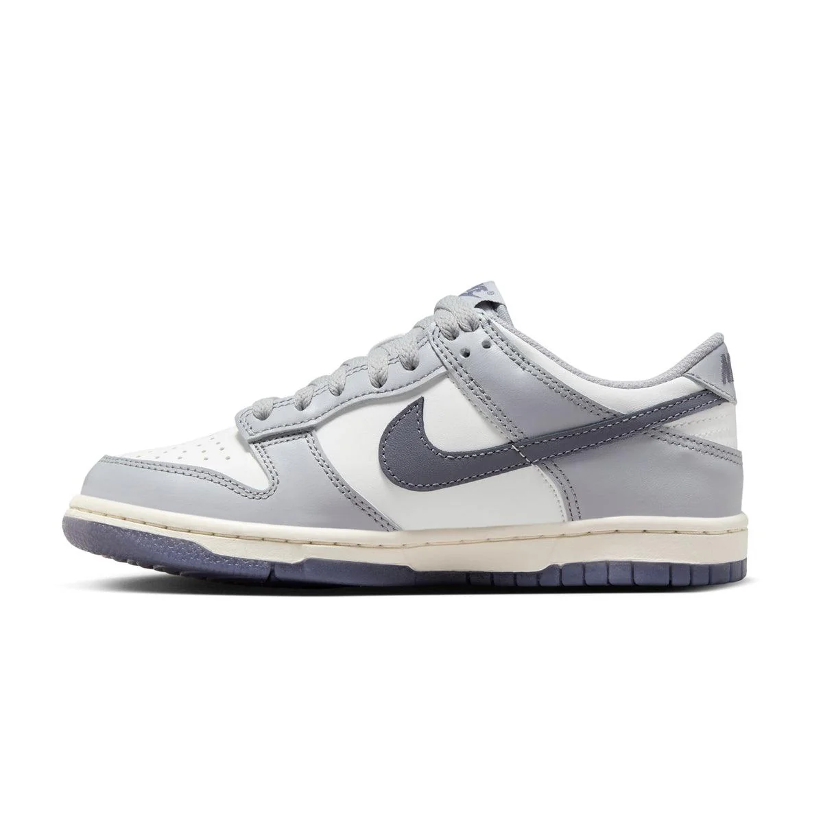 Kids Dunk Low 'Platinum Tint' - Image 3
