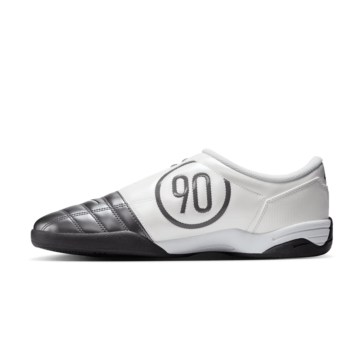 Total 90 III 'Light Graphite Summit White' - Image 3