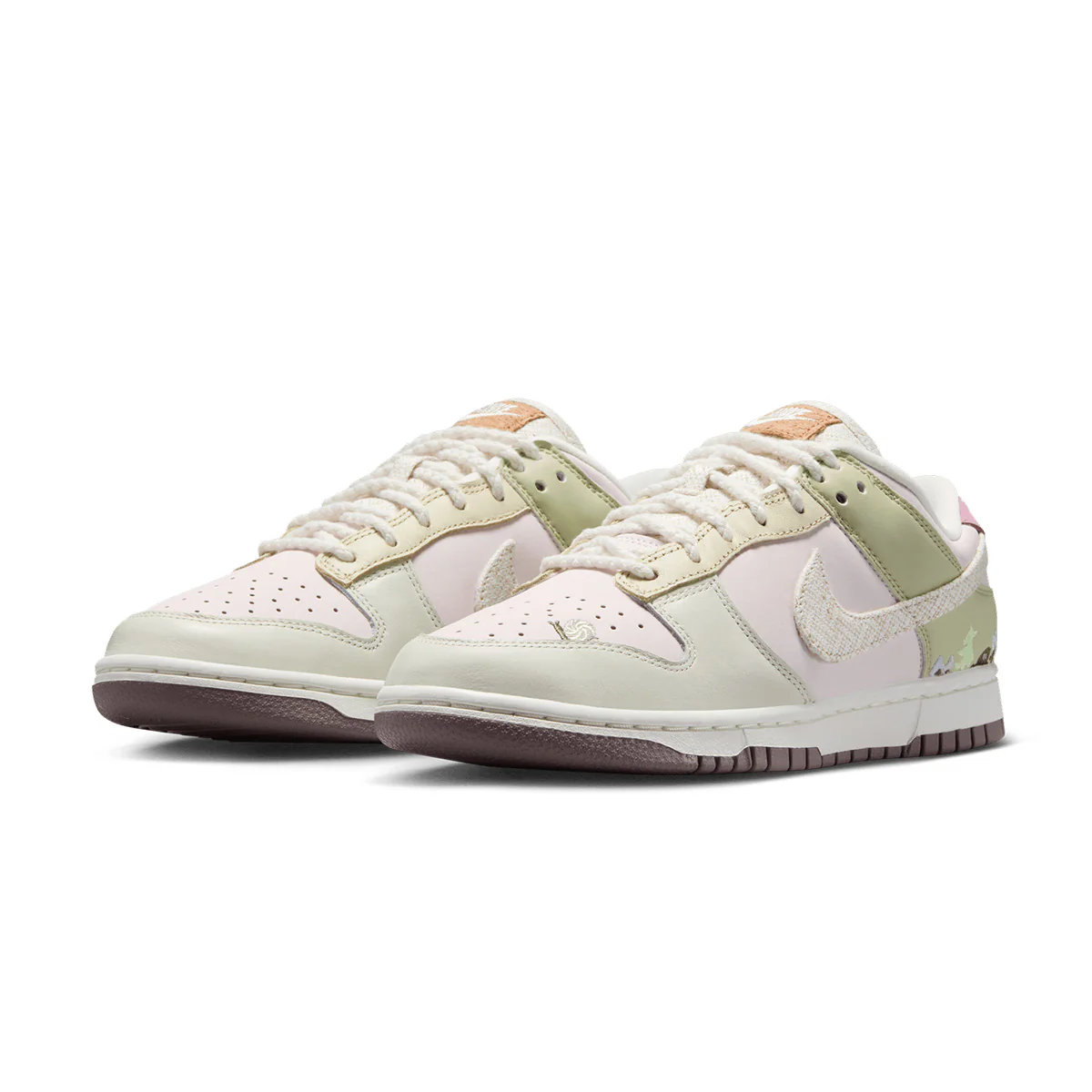 Wmns Dunk Low LX 'Mushroom' - Image 2