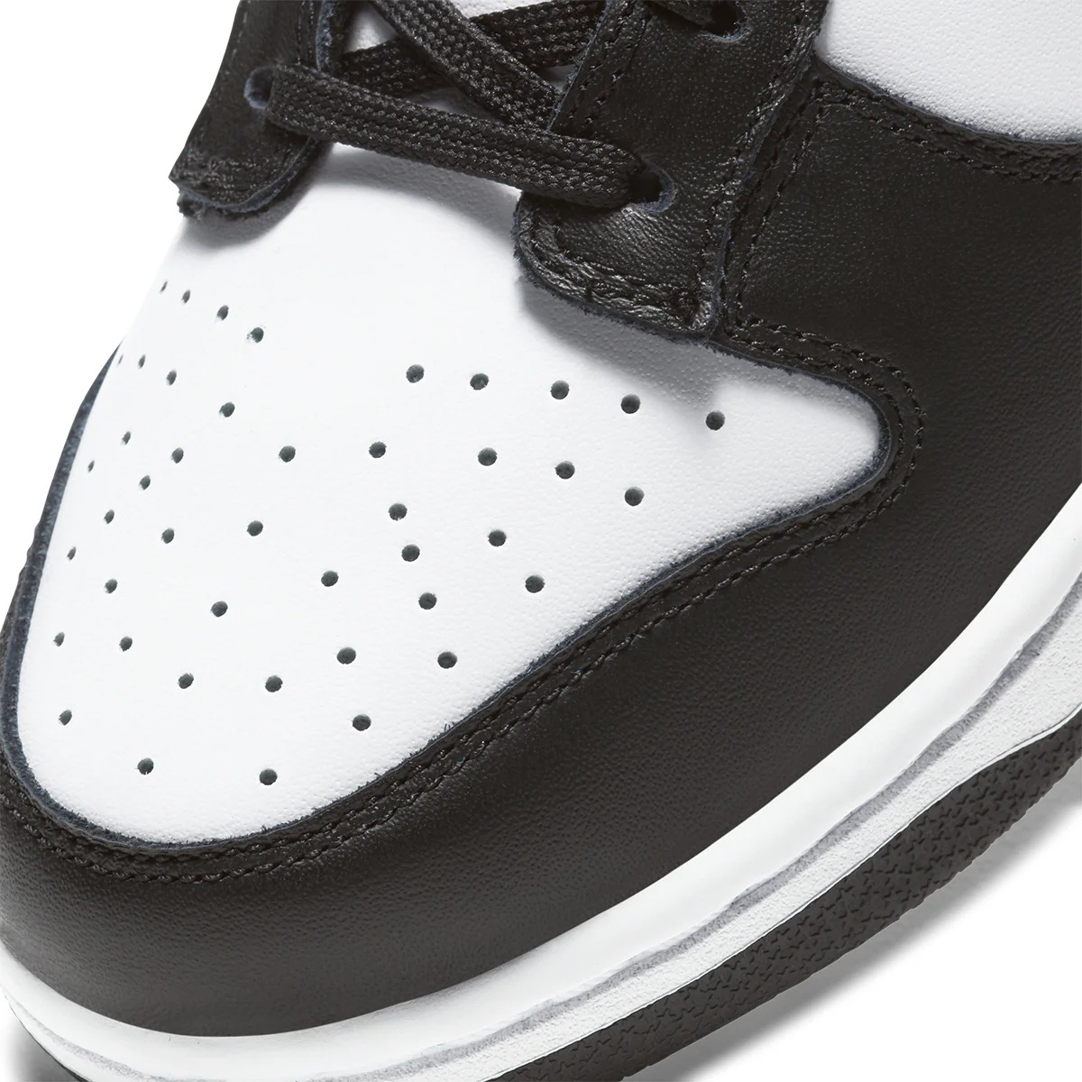 Wmns Dunk Low 'Panda' - Image 7