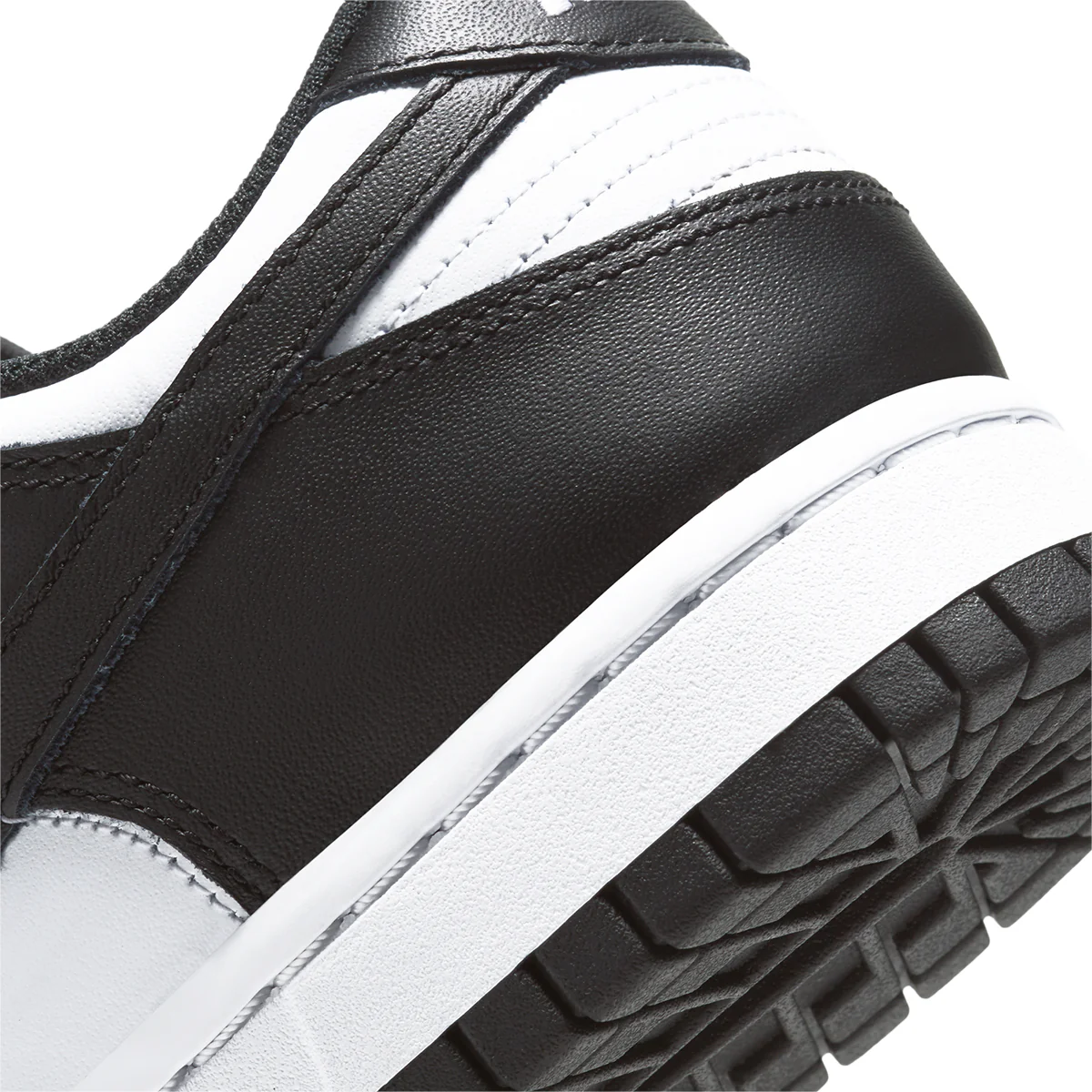 Wmns Dunk Low 'Panda' - Image 8