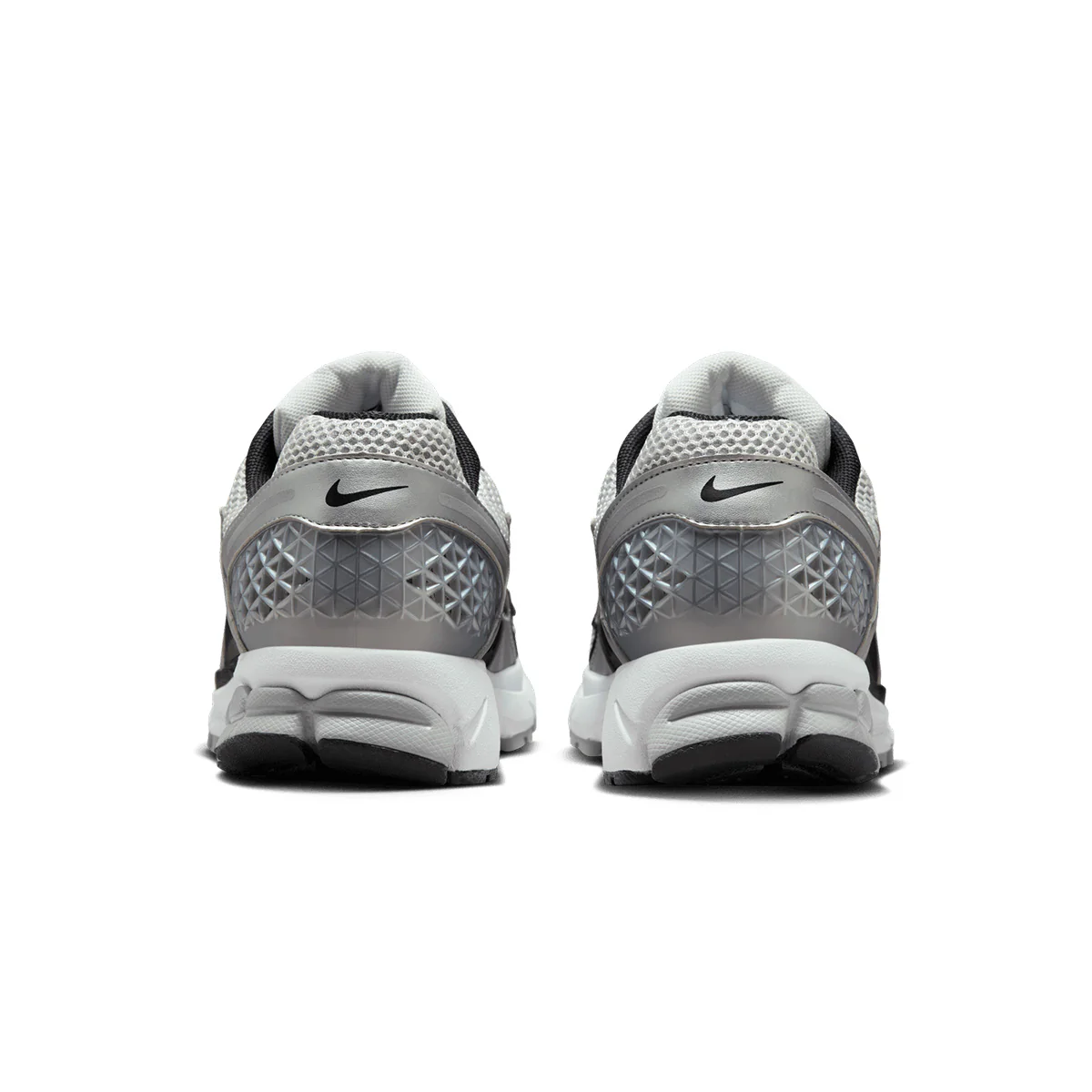Zoom Vomero 5 'Metallic Silver Black' - Image 5