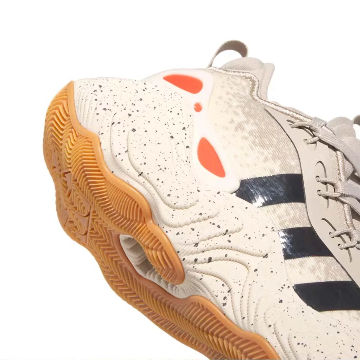 Trae Young 3 'Wonder Beige - Image 4