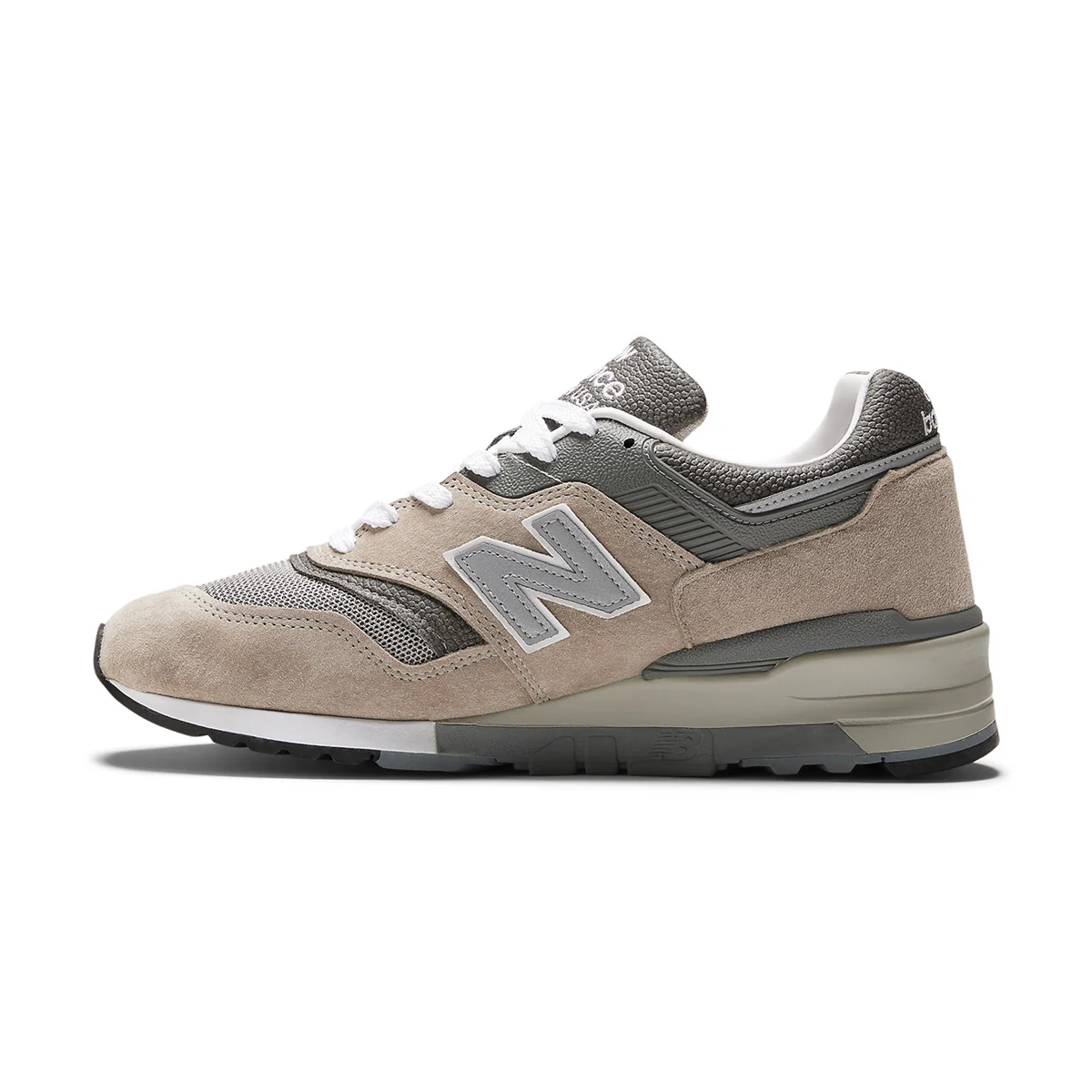 in USA 997 'Grey' - Image 3