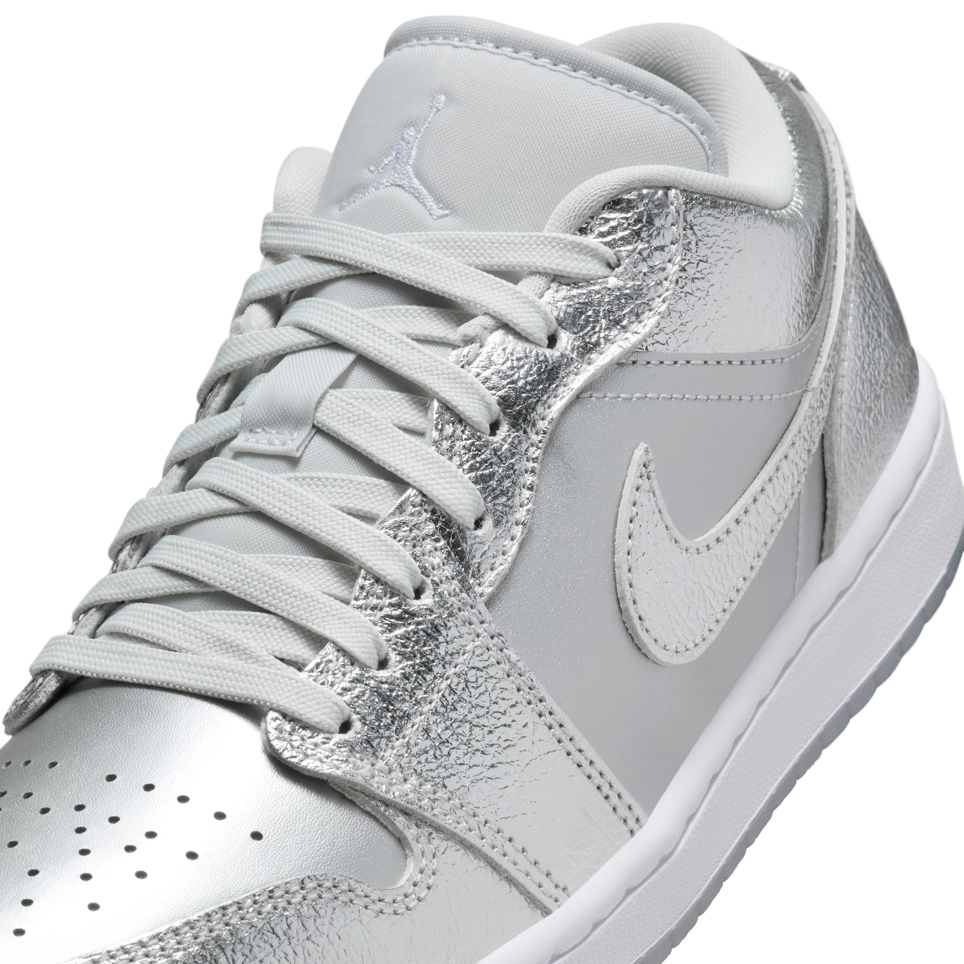 Wmns Air Jordan 1 Low SE 'Metallic Silver' - Image 7