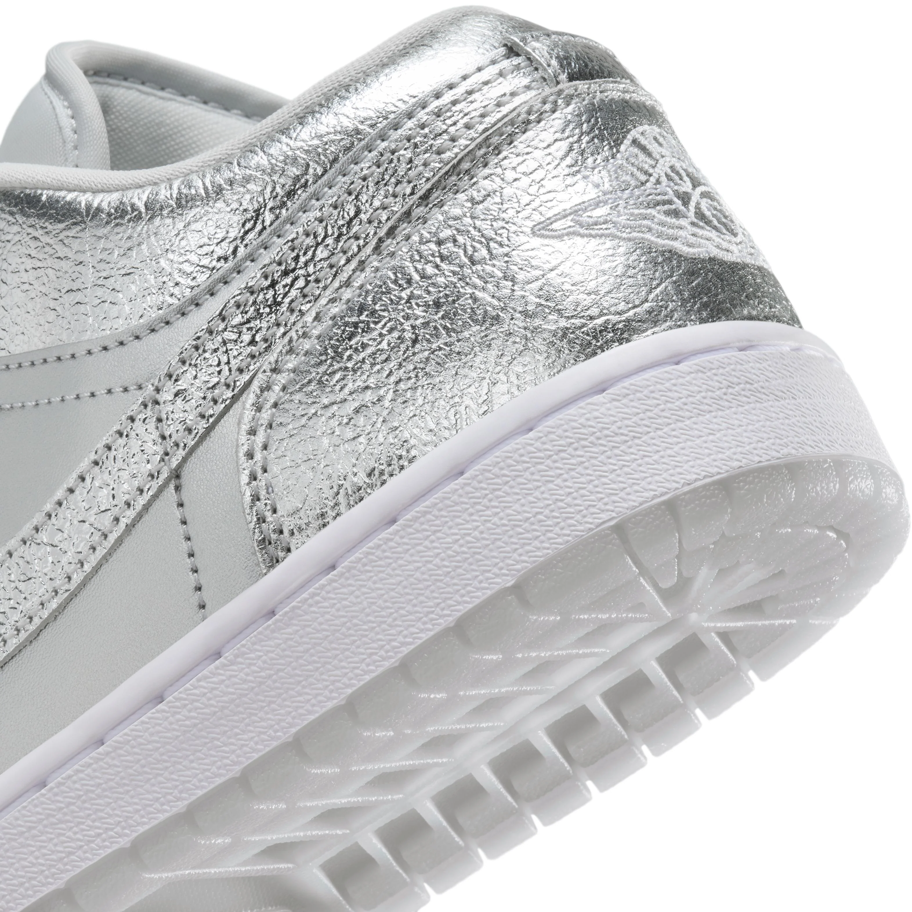 Wmns Air Jordan 1 Low SE 'Metallic Silver' - Image 8